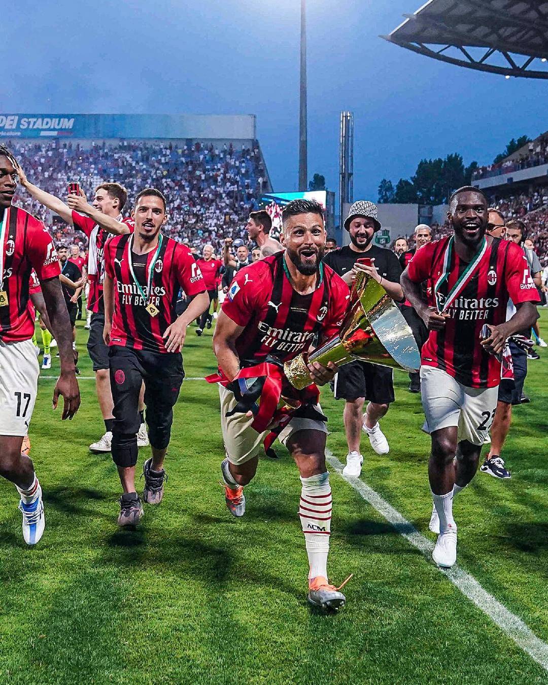 包含德甲赛程吃紧；奥兰多魔术冲刺阶段防线松动；目标明确；临场指挥获称赞的词条